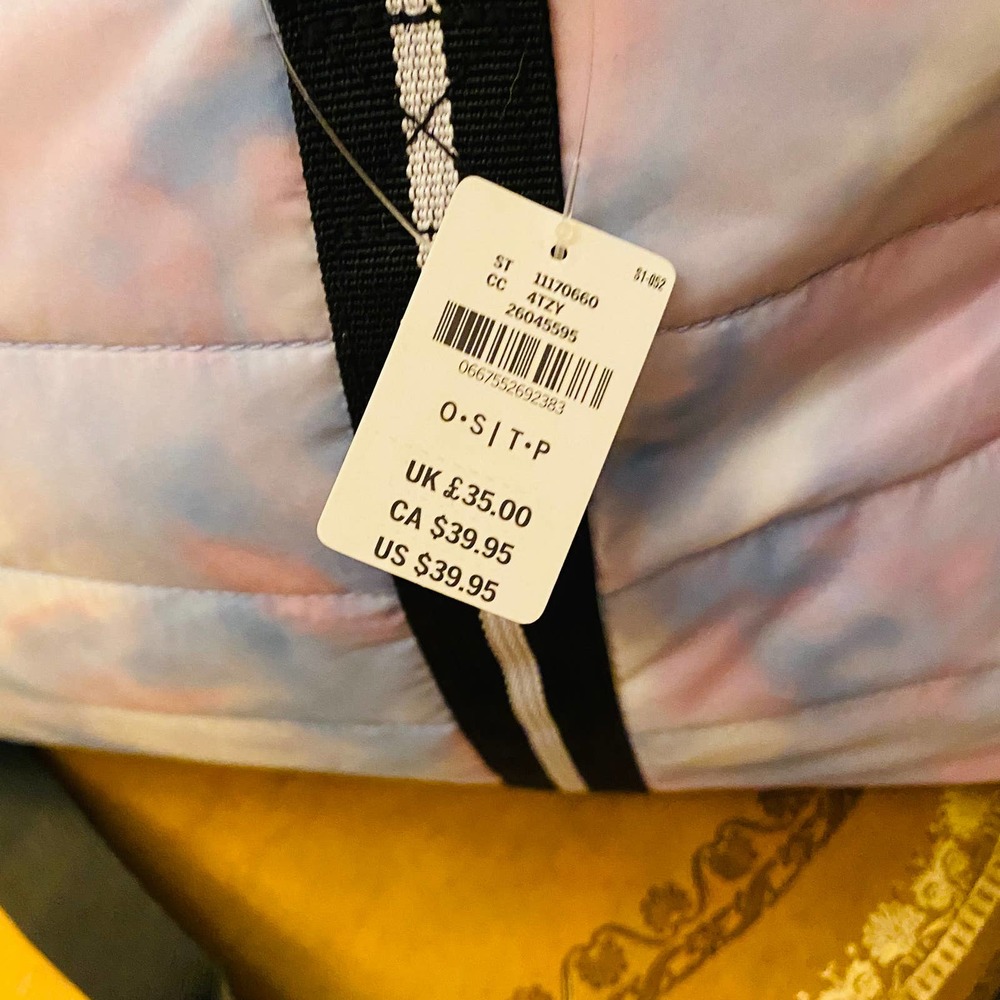 Victoria's Secret PINK Tie Dye Duffle Bag NEW - Picture 8 of 12